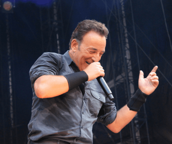 Bruce Springsteen, ‘Nightshift’ – Single Review ★★★★☆