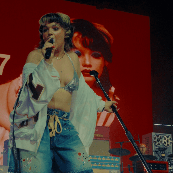 Lola Young Fainting – Is The Industry Working Stars Too Hard?