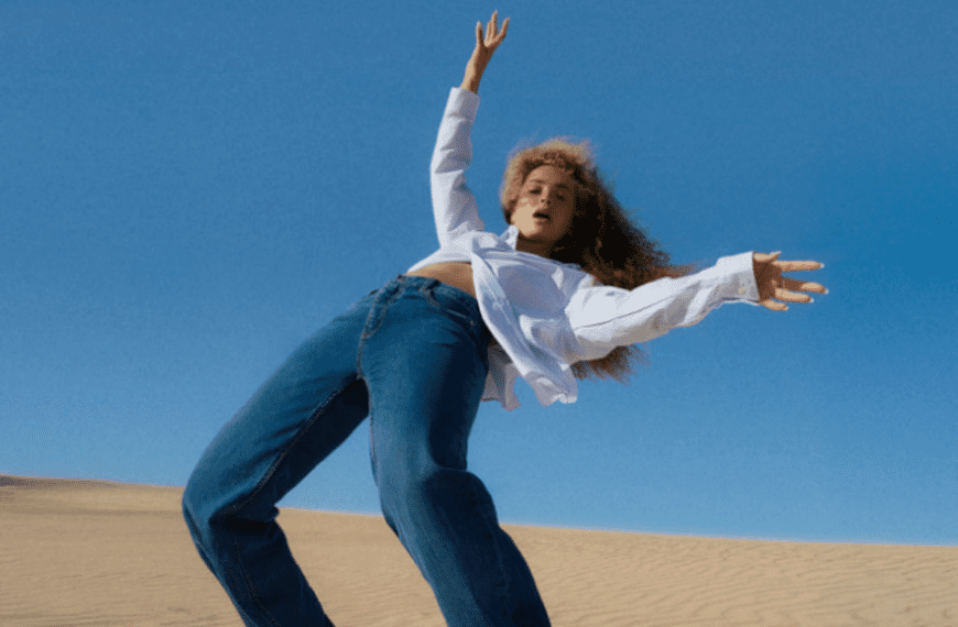 everything, in time Review – Ella Eyre – Album Review