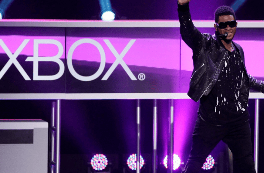 Usher BOOTS Fan Off Stage, Fans Hit Back!
